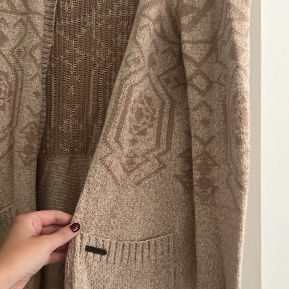 Cardigan - Picture 2 of 3